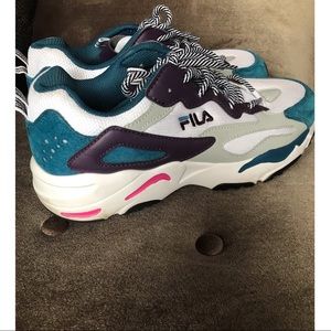 Women’s Sneakers